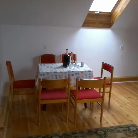 Simon Falusi Vendeghaz * Abádszalók